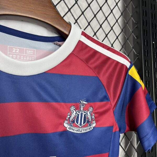 Newcastle United 2024-25 II- ROJO E AZUL - Image 4