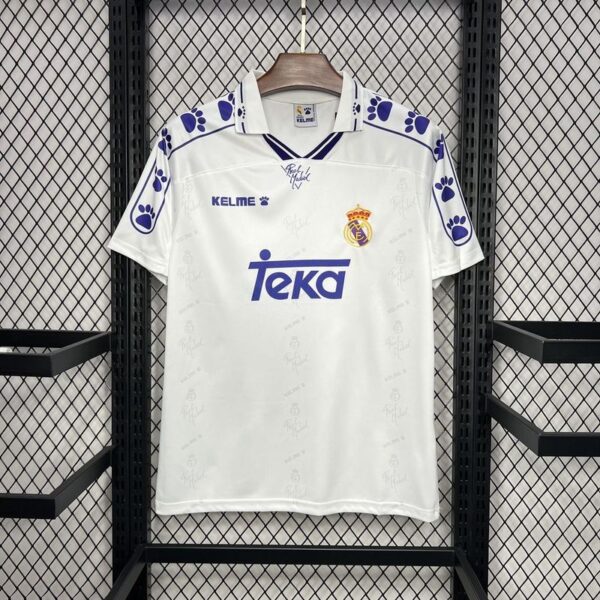 Real Madrid 1994/96 - Image 4